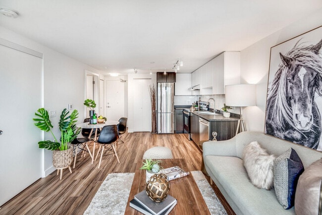 3583 Kingsway