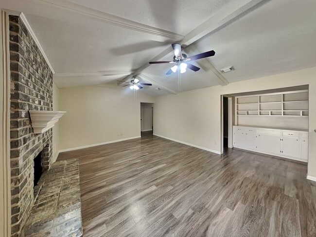 Photo - 2239 Middle Creek Dr