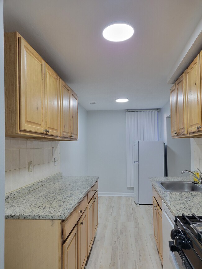 Photo - 12 Shrewsbury Green Dr