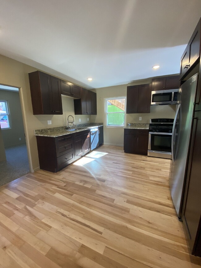 Photo - 2 bedroom duplex - Ground level - Prospect Unit Lower