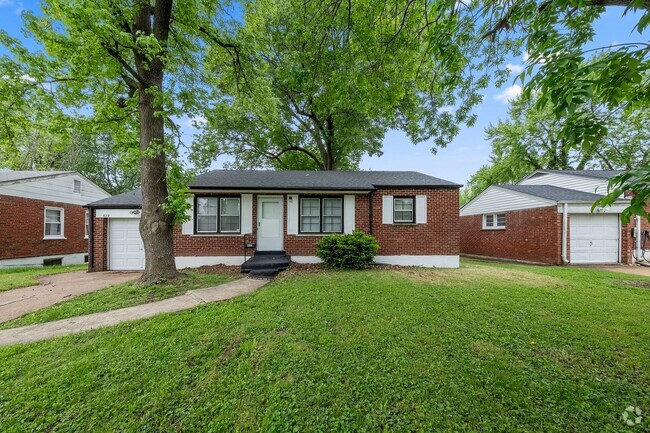 Building Photo - Cozy 3-Bedroom Home – $1,550/mo – Move-In ...