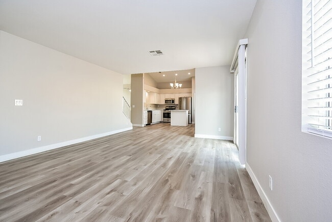 Photo - 9324 Mountain Range Ave