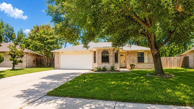 Photo - 13624 Sableglen Dr