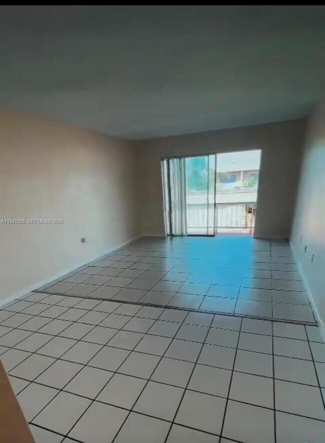 Building Photo - 301 NW 177th St Unit 232