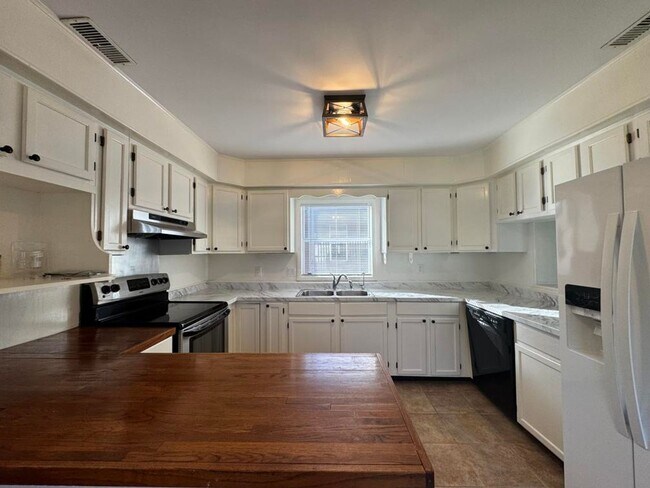 Photo - 3/2 Pool Home in Holly Hill