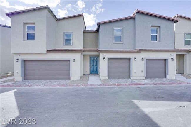 Photo - Modern 3-Bedroom Townhome in Highly Desire...