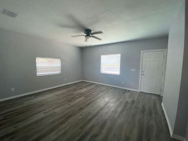 Photo - 1 Bedroom 1 Bath Duplex in Ormand Beach fo...