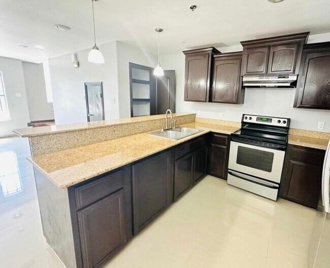 Photo - 1204 W Fig Ave Unit 2