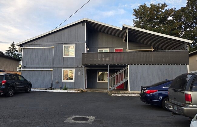 Photo - 2213 Hawthorne St Unit B