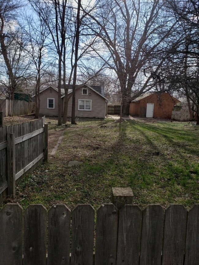 Photo - 829 Fulton Ave