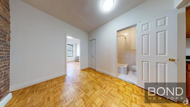 Building Photo - 405 W 50th St Unit 3D Rental