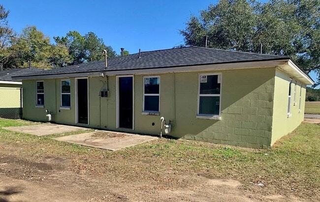 303 Flintside Dr