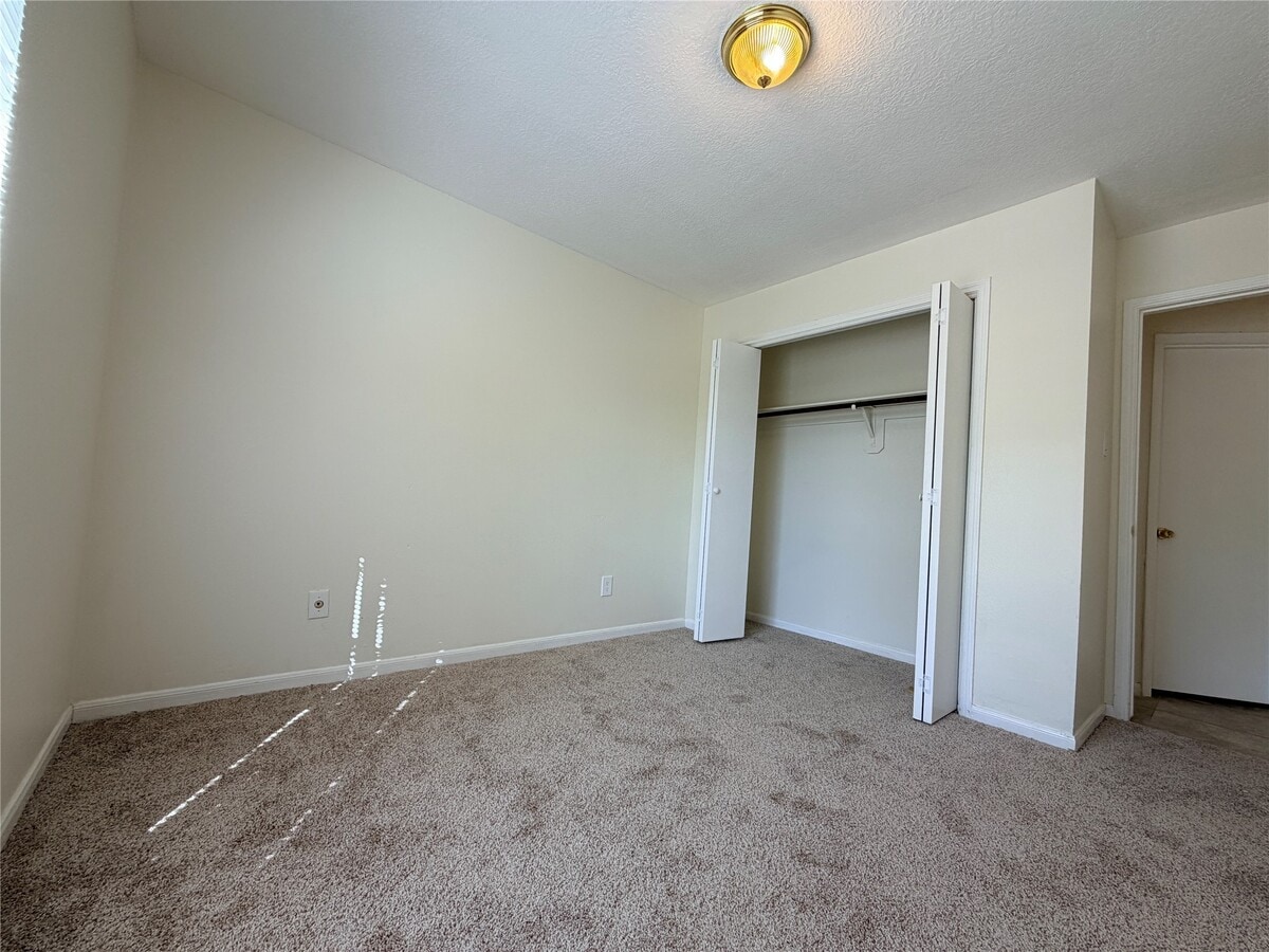 Photo - 1367 Gentle Bend Dr