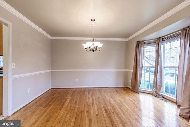 Photo - 19 Blue Spruce Cir