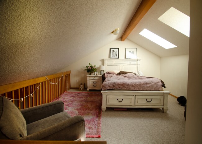 Photo - 2829 Springdale Ln