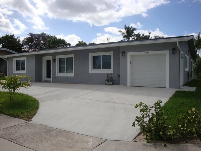 Photo - 1415 Lake Victoria Dr