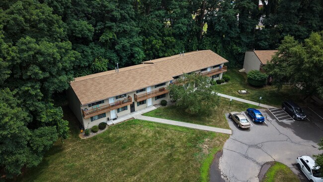 Photo - Clifton Court Apartments