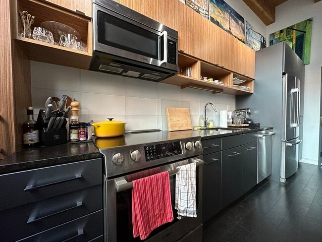 Photo - 319 A St Unit 305