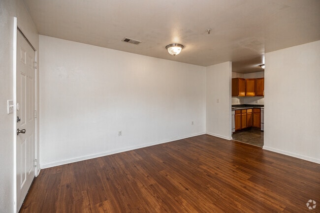2BR, 2BA - 1,209SF - Dining Room