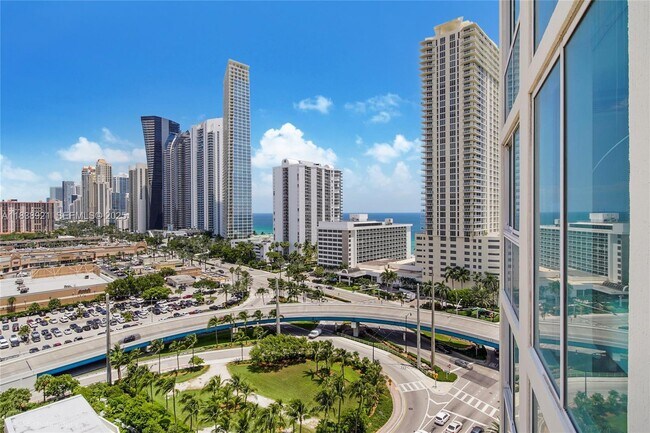 Building Photo - 150 Sunny Isles Blvd Unit 1-1502