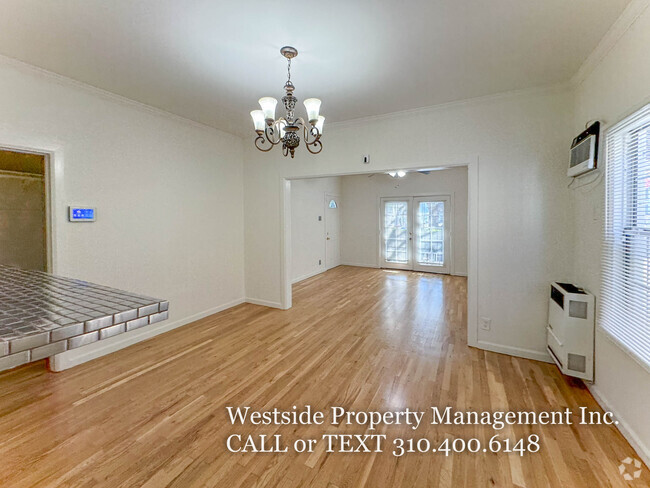 Building Photo - 1435-1437 1/2 N Las Palmas Ave Rental