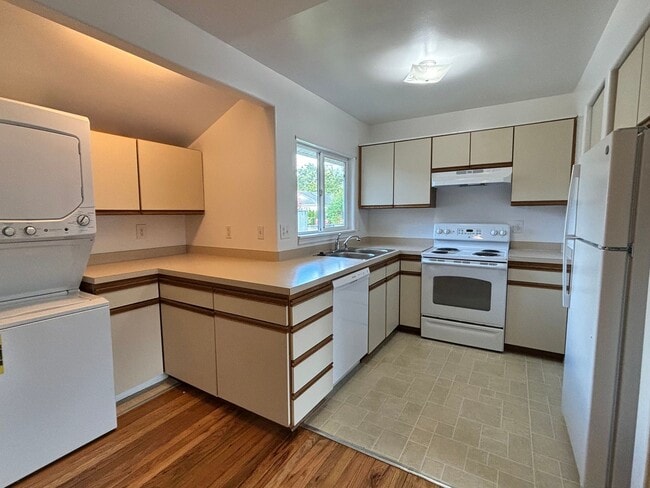 Photo - Newly Update 2 Bedroom Home!