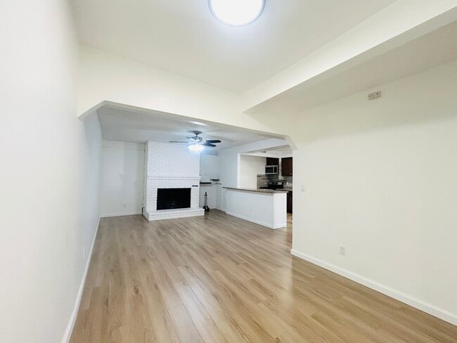 17750 Valerio St Unit 17750