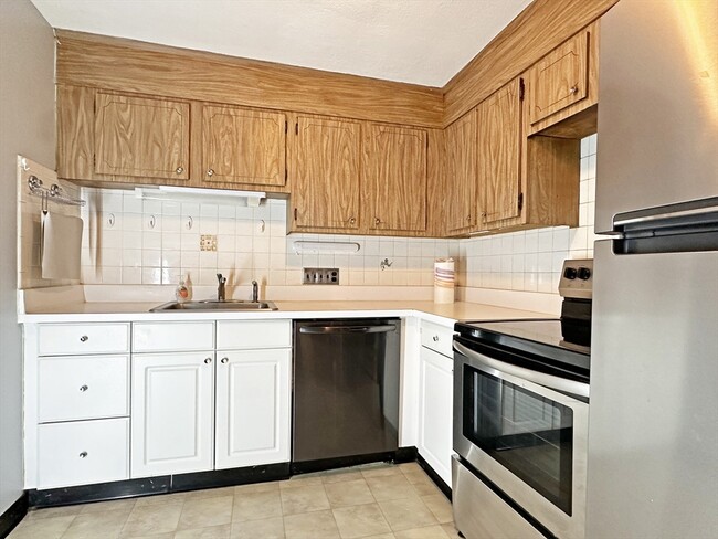 Photo - 100 Summer St Unit 1-4