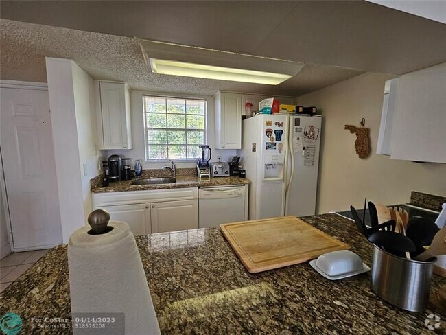 Building Photo - 6355 La Costa Dr Unit K Rental