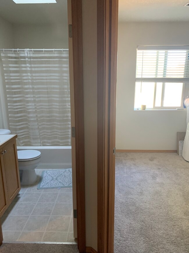 Photo - 4618 SE 127th Ave