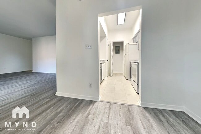 Photo - 6500 Harbor Town Dr