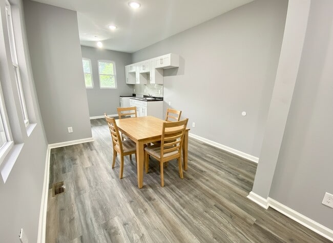 Photo - 4753 N 12th St