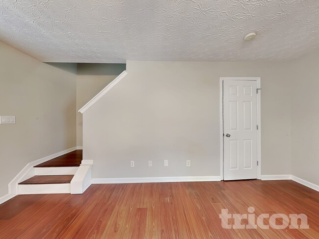 Photo - 435 Little Creek Rd SE