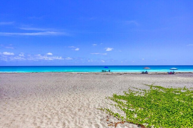 Photo - 475 Juno Dunes Way