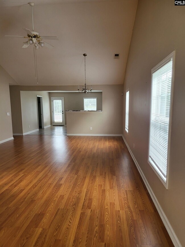 Photo - 304 Fox Squirrel Cir