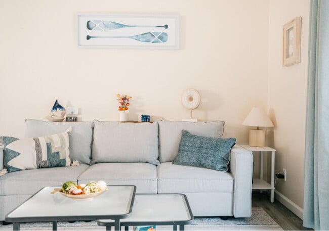 Photo - 828 Murray Rd