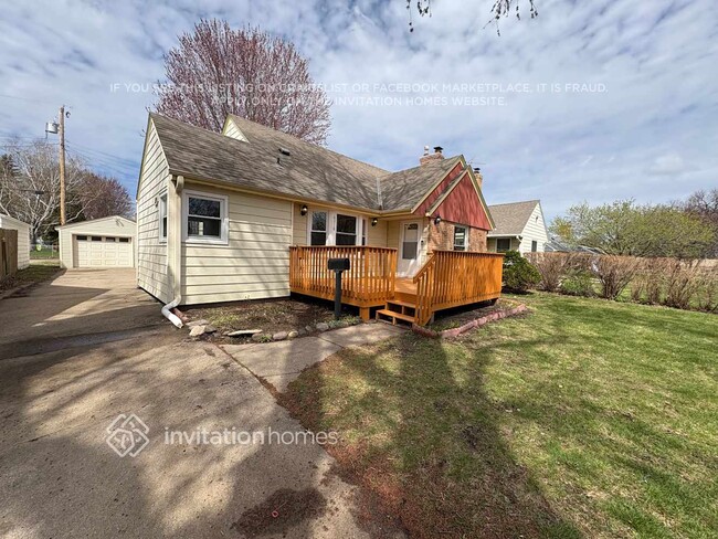 Photo - 6318 Humboldt Ave S House