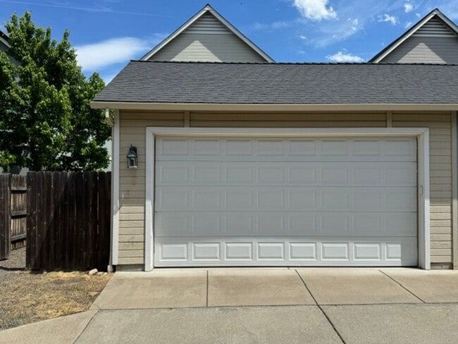 Photo - 3 Bedroom 2.5 Bath in Talent