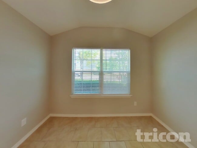 Photo - 2023 Emerald Edge