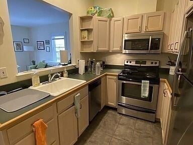 Photo - 17 Centre St Unit 2F