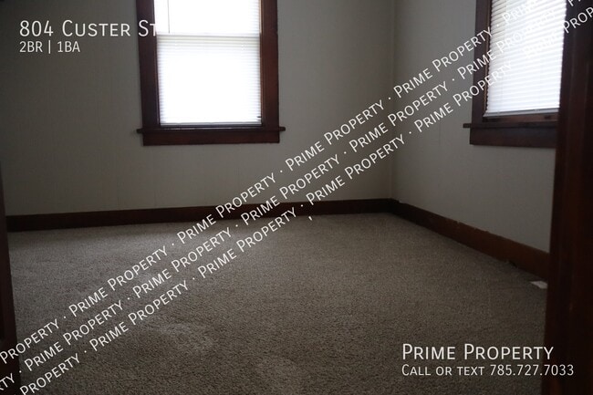 804 Custer St