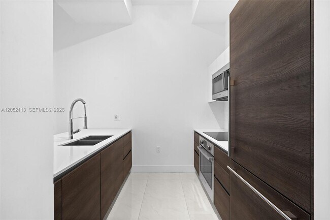 Photo - 301 Altara Ave Unidad 205