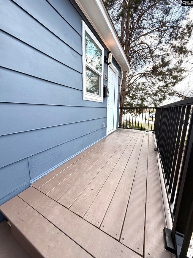 Photo - 1324 Lyon St