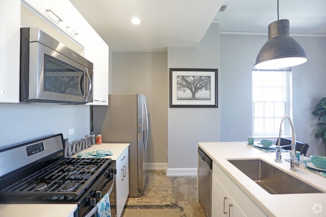 1HAB, 1BA - Thomas Jefferson Towers