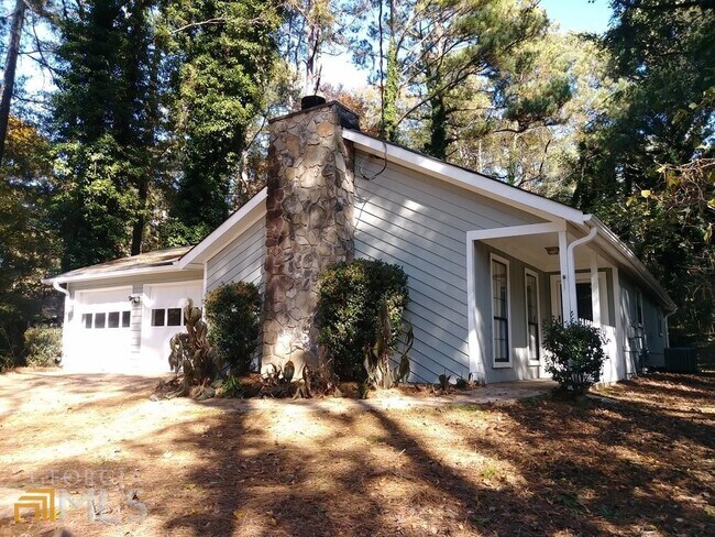 Photo - 512 Oak Rd SW