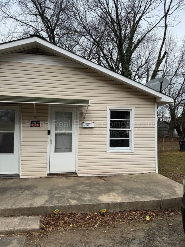 Photo - 1505 Williamson St