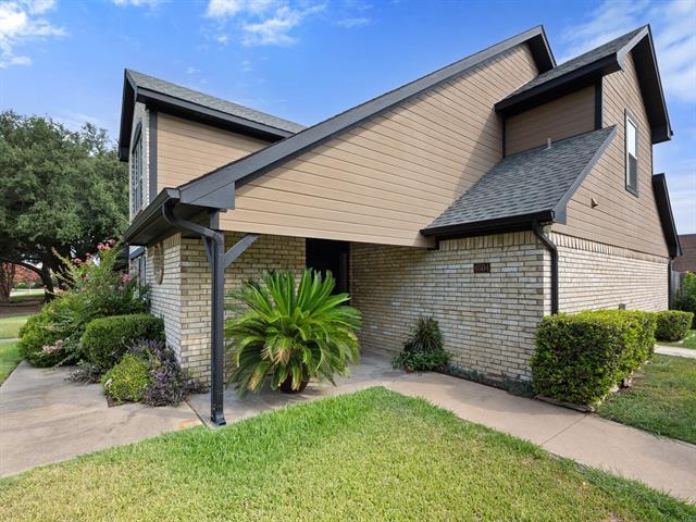 Photo - 6504 Lago Vista Dr