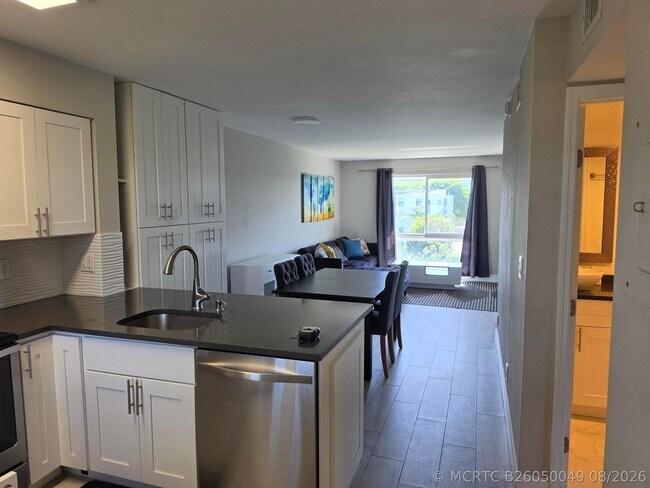 Photo - 2106 S Cypress Bend Dr Unit 510