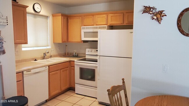 Photo - 6343 E Ellis St