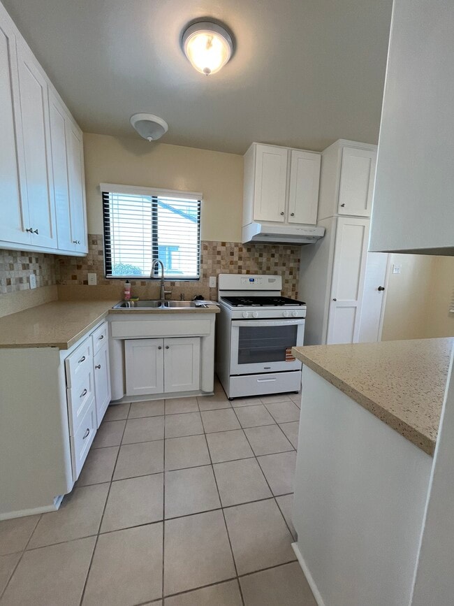 Photo - 7972 Farm St